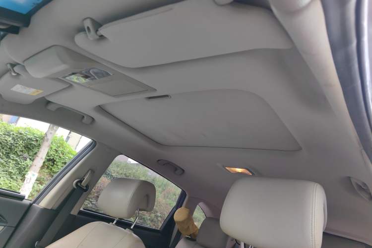 Used Chevrolet Captiva 2015 2.4L Two-Wheel Drive Urban Version 7 Seats