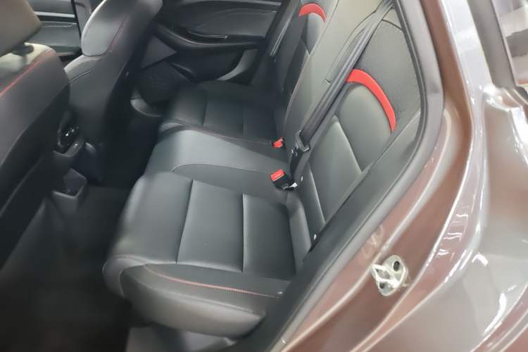 Used MG 5 2021 Revised Version 180 DVVT CVT Youth Luxury Edition Left Rear Seat