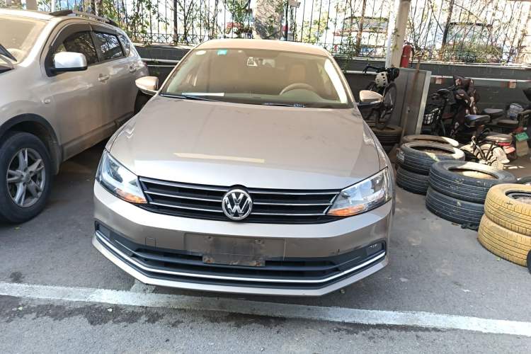 Used Volkswagen Sagitar 2016 230TSI 25th Anniversary Edition Front