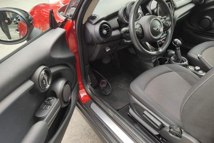 Used MINI MINI 2014 1.5T COOPER Fun