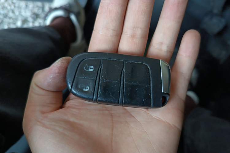 Used Jeep Compass 2017 200T Automatic Family Edition Vehicle Key