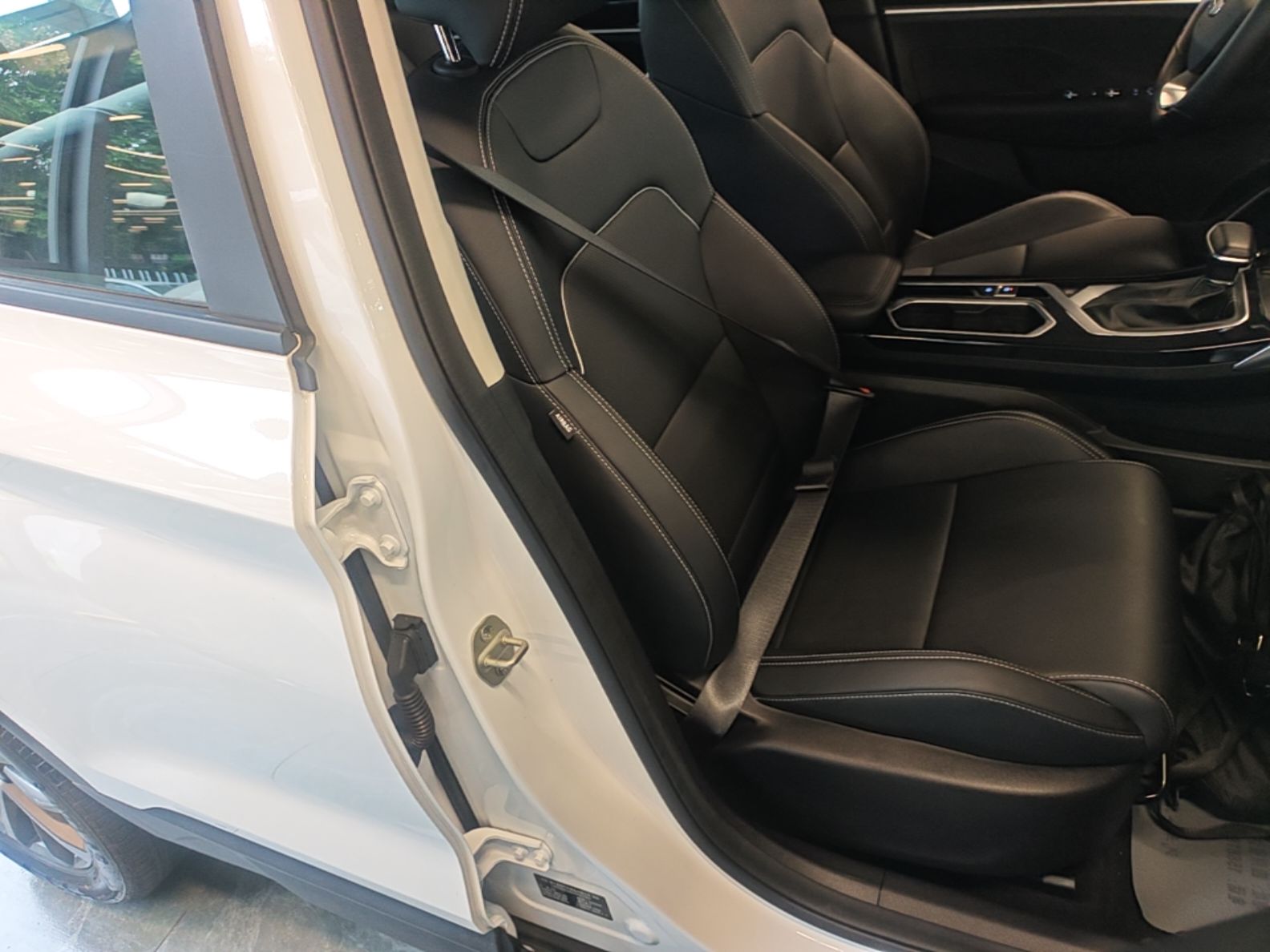 Geely Auto Coolray 2025 Model 1.5L CVT Superpower Edition MAX — снимка 19