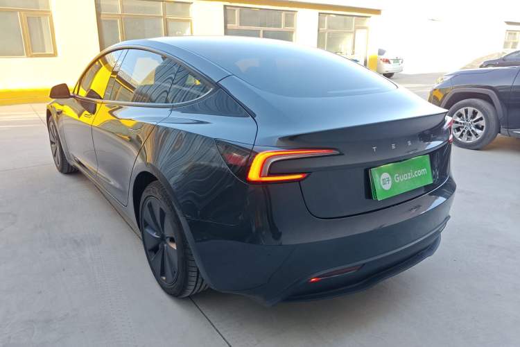 Used Tesla Model 3 2025 Rear-Wheel-Drive Version