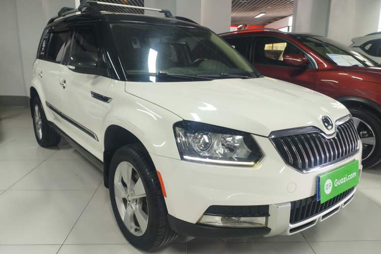 Used Skoda Yeti 2014 1.8TSI DSG Polar Edition Front Right 45 Deg