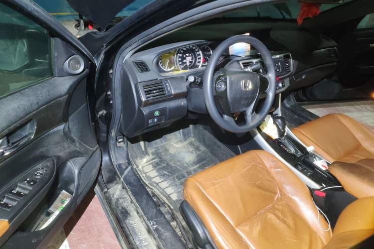 Used Honda Accord 2015 2.0L LX Comfort Edition
