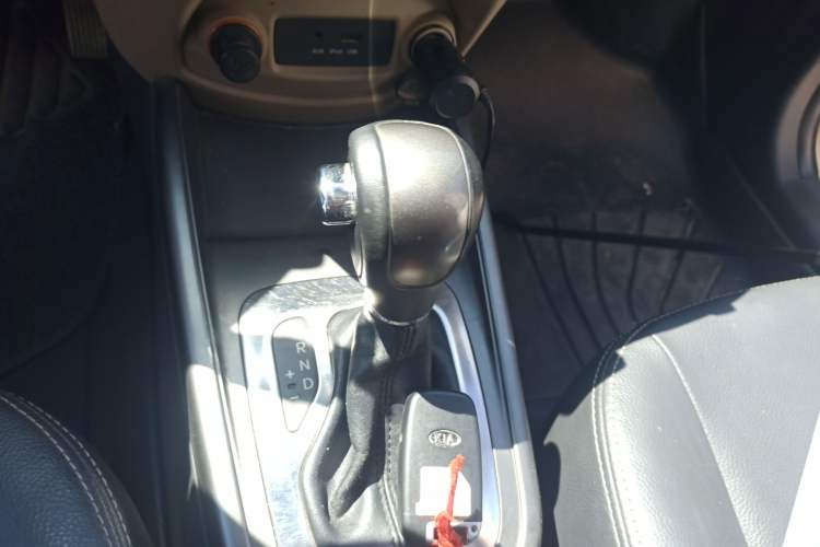 Used Kia Soul 2013 1.6L AT Premium Gear Lever