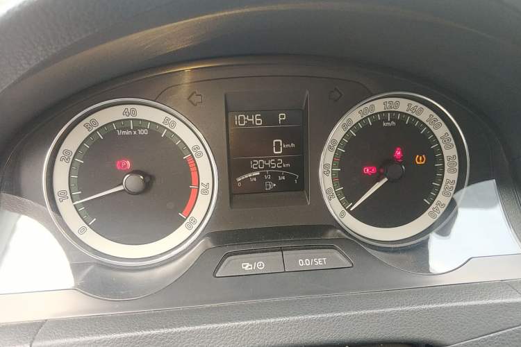 Used Skoda Rapid 2018 1.6L Automatic Comfort Edition Instrument Cluster