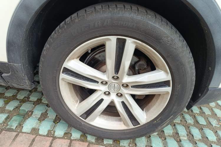 Used Zotye T700 2017 1.8T Dual-Clutch Luxury Model
