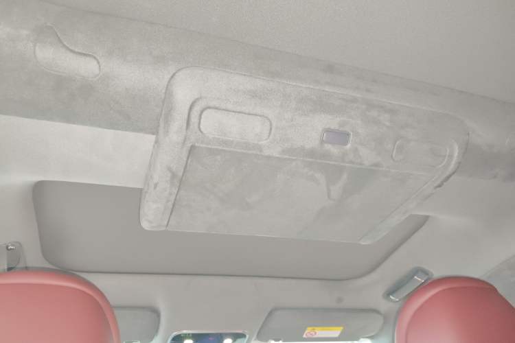 Used Hima AITO M8 2025 Model Pure Electric Max+ Six-Seat Four-Wheel-Drive Version