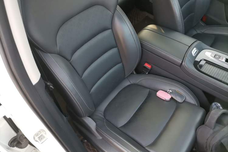 Used Skyworth EV6 2022 520 Joyful Edition Right Front Seat