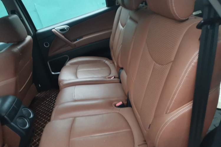 Used Luxgen Great 7 SUV 2011 2.2T Four-Wheel Drive ZhiZun Version