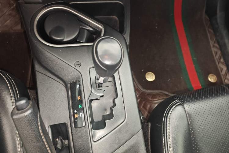 Used Toyota RAV4 2018 2.0L CVT Two-Wheel Drive Fashion X Edition