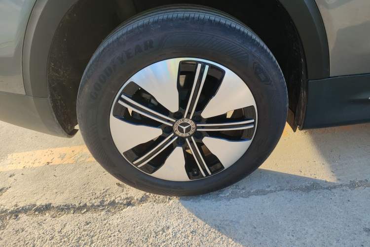 Used Mercedes-Benz EQB 2022 EQB 260 Exterior 3