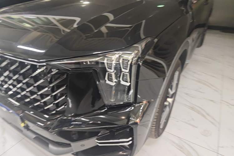 Used GAC Trumpchi GS8 2025 Linghang Series 2.0 TGDI Four-Wheel-Drive Luxury Edition 5 Seats Left Front Headlight