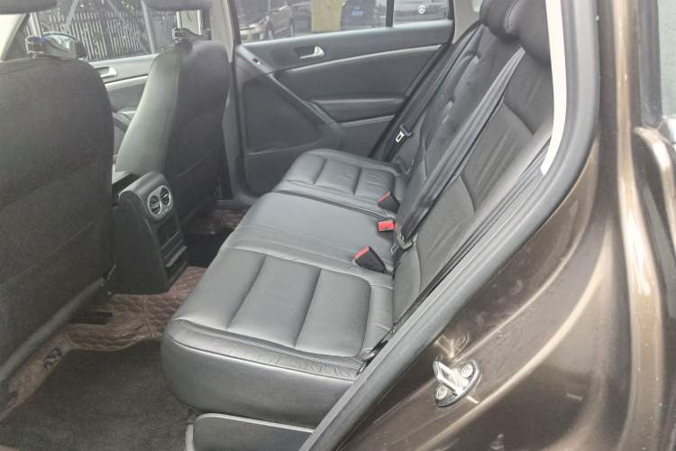 Used Volkswagen Tiguan 2015 1.8TSI Automatic Two-Wheel Drive Luxury Model Left Rear Seat