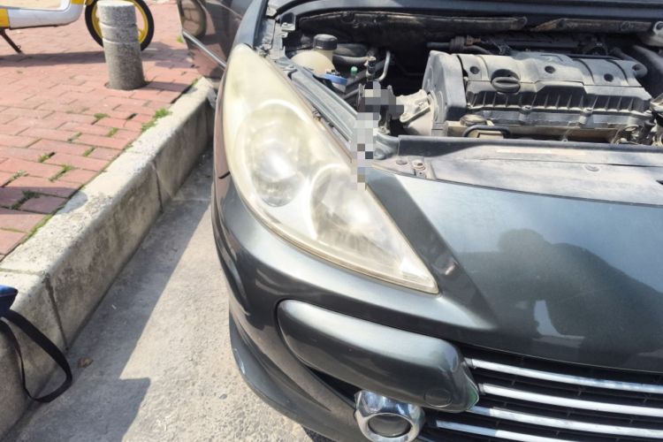 Used Peugeot 307 2010 Hatchback 1.6L Manual Comfort Edition Right Front Headlight