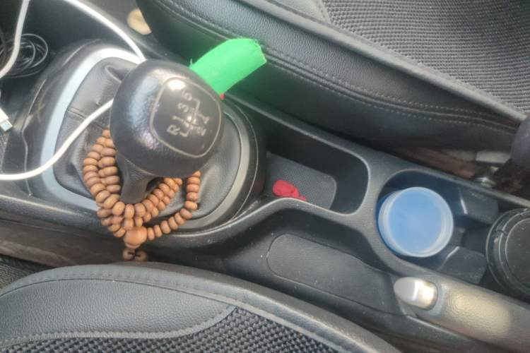 Used Kia K2 2015 Sedan 1.4L MT GLS
