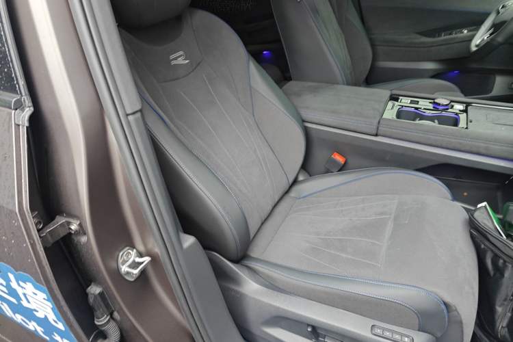 Used Volkswagen Teramont 2025 Tiguan Pro 450TSI Four-Wheel Drive Summit Edition
