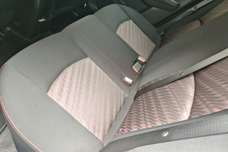 Used Nissan Lannia 2016 1.6L CVT Smart Cool Edition Left Rear Seat