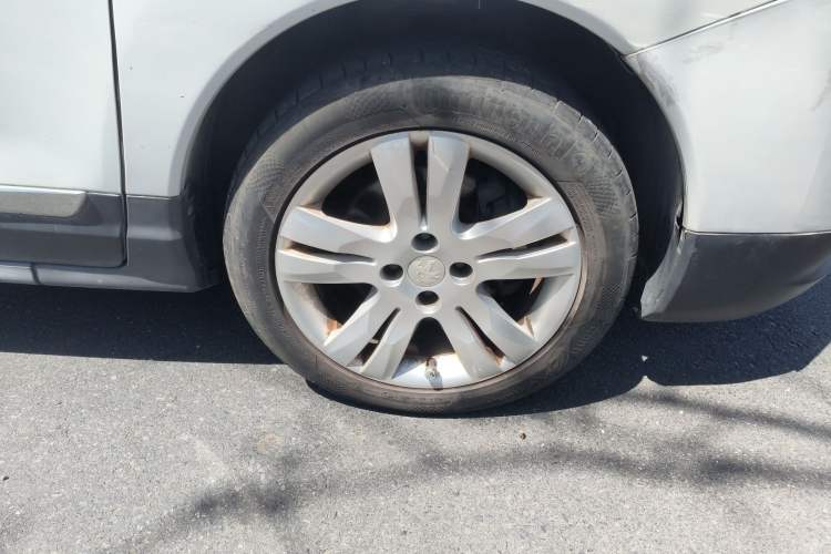 Used Peugeot 3008 2015 2.0L Automatic Classic Edition Exterior 7