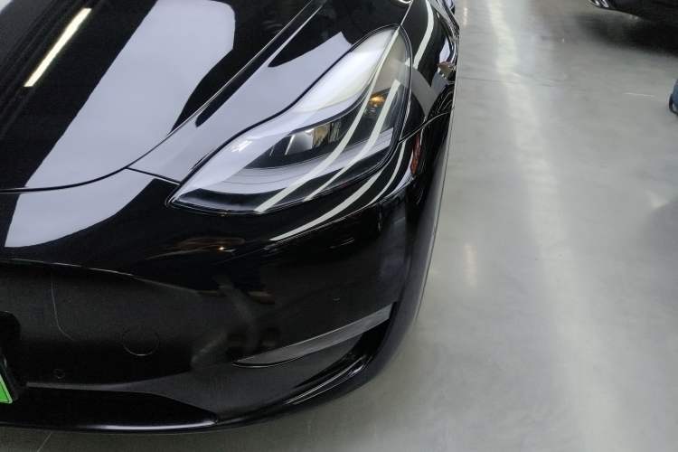 Used Tesla Model Y 2021 Long-Range All-Wheel-Drive Version 3D7