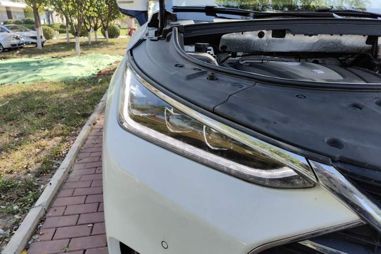 Used BYD Tang 2018 2.0T Automatic Smart Connect Prestige 7-Seater China V Standard