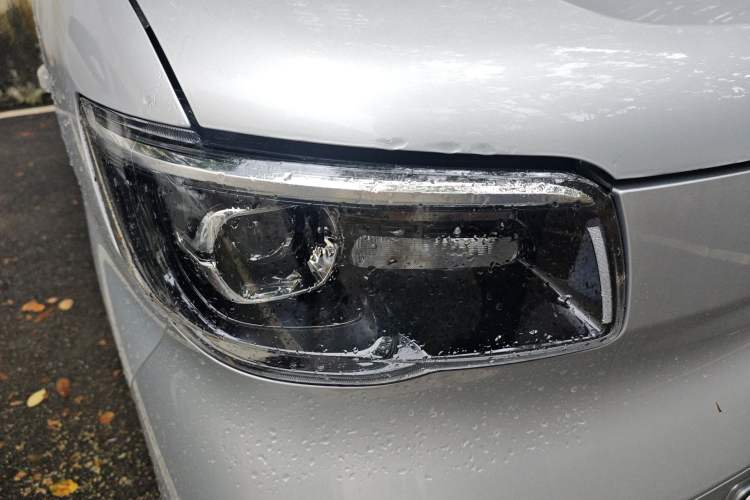 Used Wuling Zhiguang New Energy 2025 Model 305km Ambitious Edition