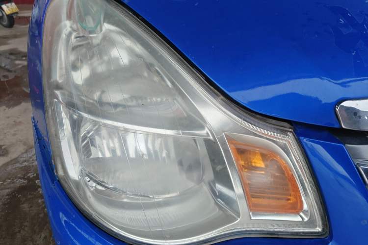 Used Nissan Sylphy 2016 Classic 1.6XE Manual Comfort Edition Right Front Headlight