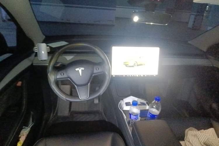 Used Tesla Model Y 2024 Rear-Wheel-Drive Version
