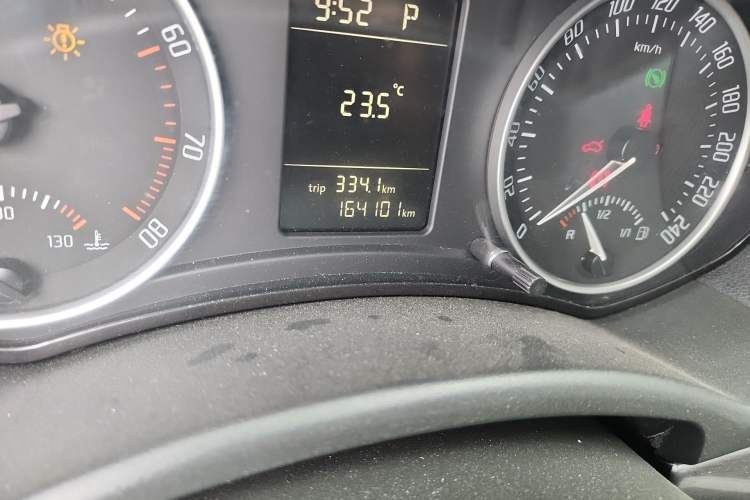 Used Skoda Octavia 2012 2.0L Automatic Yijie Version
