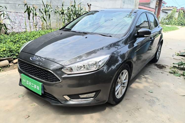 Used Ford Focus 2015 Hatchback EcoBoost 125 Automatic Supreme Style Edition Guazi used car, China used car export, Used car for sale, Used  cars, Cheapest cars for sale
