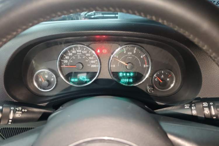 Used Jeep Wrangler 2014 2.8TD Sahara Four-Door Edition