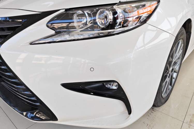 Used Lexus ES 2017 200 30th Anniversary Edition
