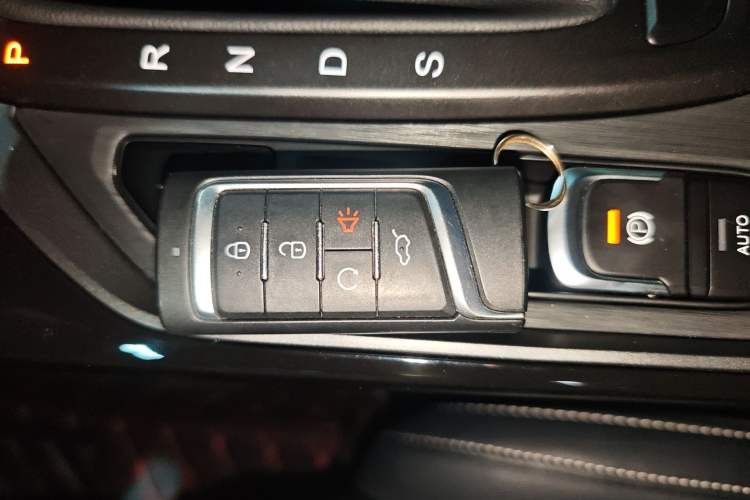 Used GAC Trumpchi GS4 2022 270T Automatic Smart Drive Navigation Edition Vehicle Key