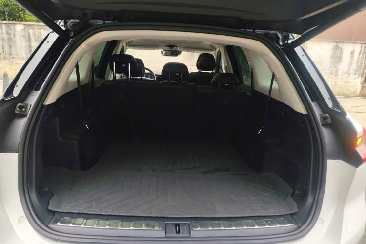 Used Nio ES8 2018 355 km Base Version 7-Seater Edition
