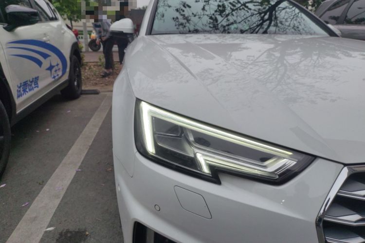 Used Audi A4L 2019 40 TFSI Fashion Edition China VI Emission Standard