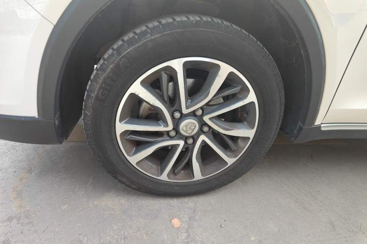 Used Baojun 730 2019 1.5L Manual Fashion Model 7-seater China VI