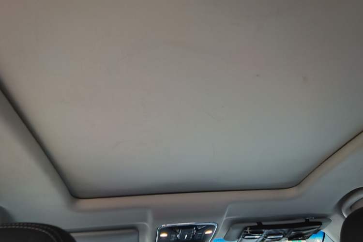 Used Soueast DX8S 2022 1.5T DCT Long-Range Version 5 Seats Headliner