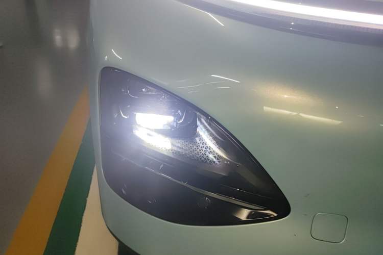 Used XPeng G6 2023 580 Long-Range Pro Right Front Headlight