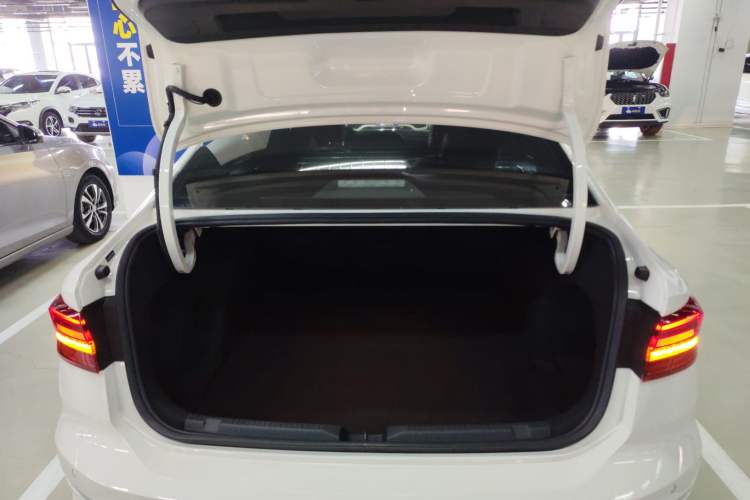 Used Volkswagen Lavida 2021 1.5L Automatic Comfort Edition