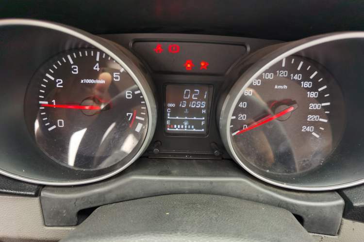 Used FAW Senya S80 2011 1.3L Manual 7-Seater Comfort Version
