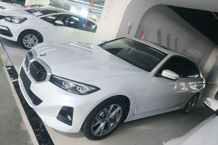 Used BMW i3 2024 eDrive 35 L
