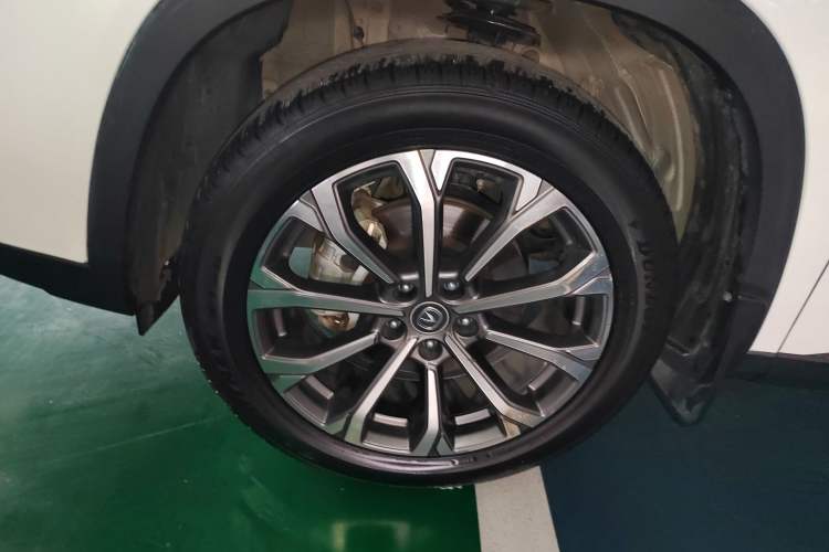 Used CHANGAN CS75 PLUS 2022 2.0T Automatic Pilot Version Left Front Wheel Hub