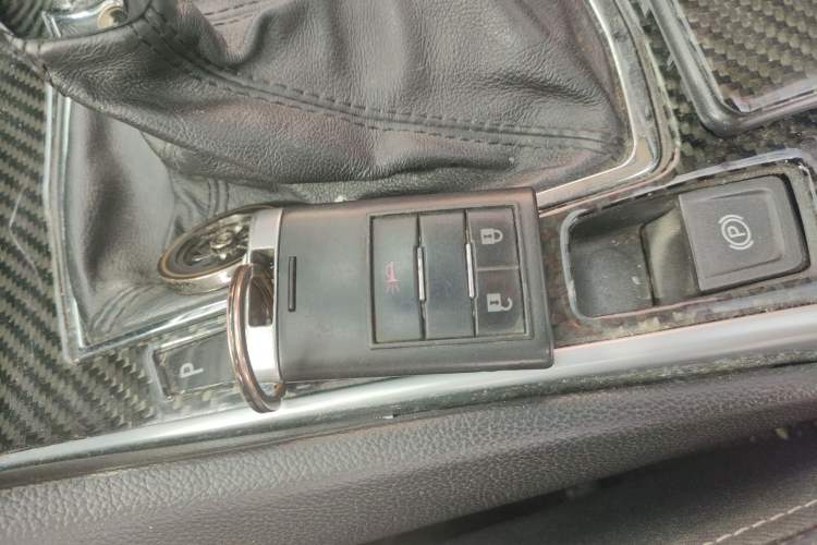 Used Cadillac SRX 2012 3.0L Comfort Model
