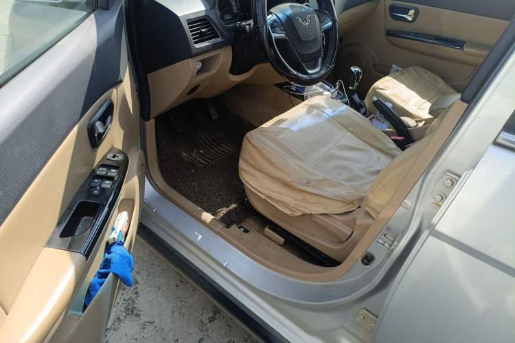 Used Wuling Hongguang 2014 1.5L S Luxury Model