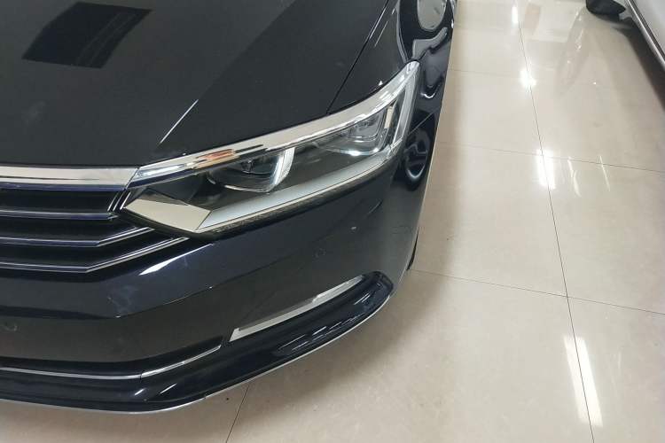 Used Volkswagen Magotan 2017 330TSI DSG Luxury Model