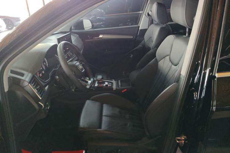 Used Audi Q5L 2022 40T Fashionable and Dynamic Model