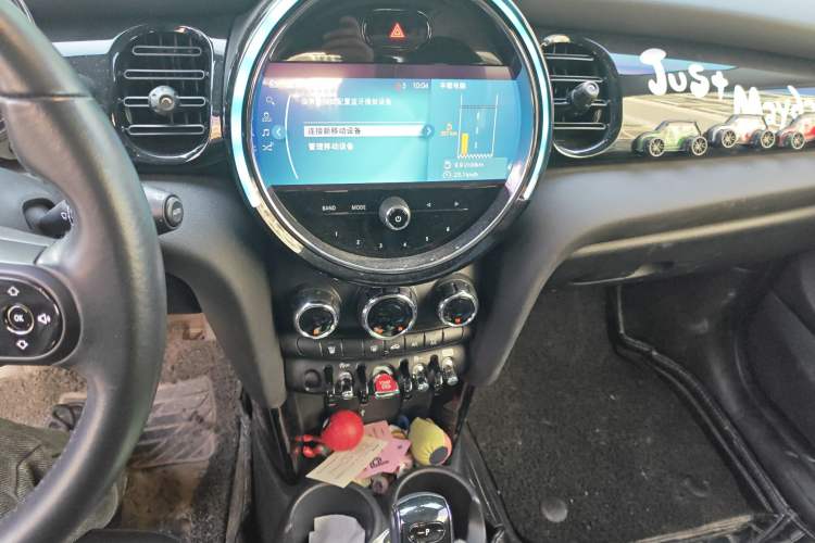 Used MINI MINI 2022 1.5T COOPER Classic Edition