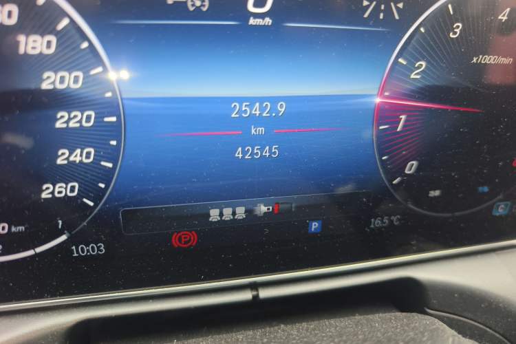 Used Mercedes-Benz C-Class 2023 C 260 L Sport Edition Odometer Close Up