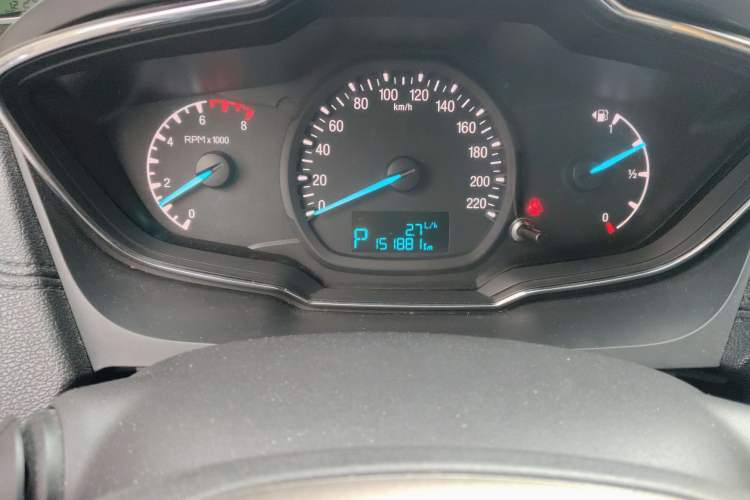 Used Ford Escort 2015 1.5L Automatic Fashion Model
